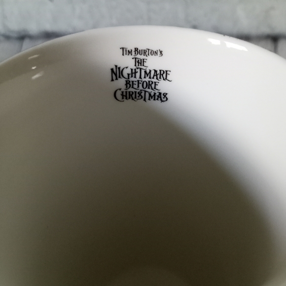 EUC The Nightmare Before Christmas 20 oz mug - Picture 6 of 7